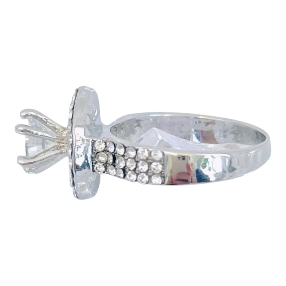 Crystal Rhinestone Ring Alloy Metal Round Love Size 7 Chic Gift NWOT